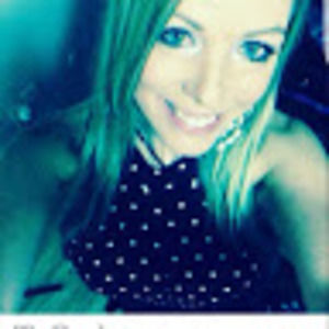 Meet your Posher, Yoselaine